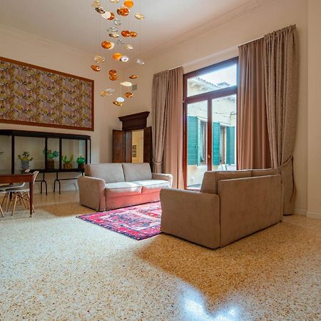 Ca' Longo Palace Damasco Венеция Экстерьер фото